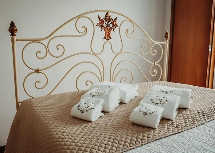 Henriques Villa Ponte de Lima